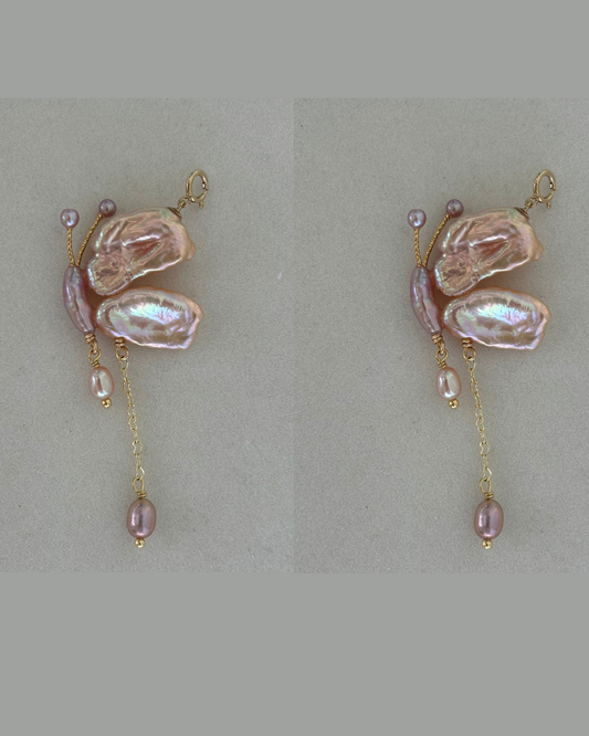 Handmade freshwater pearl butterfly pendant 2