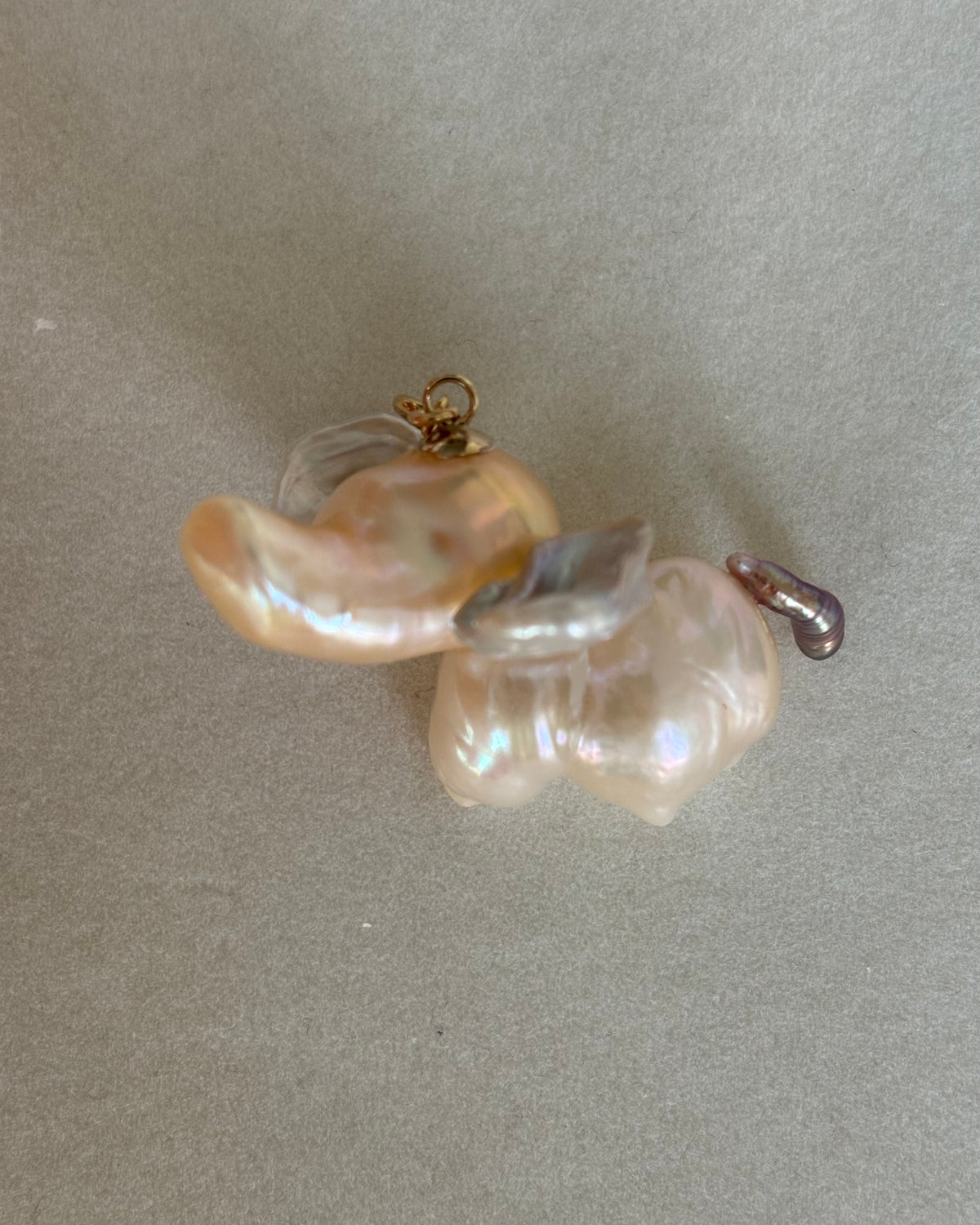 Handmade freshwater pearl elephant pendant